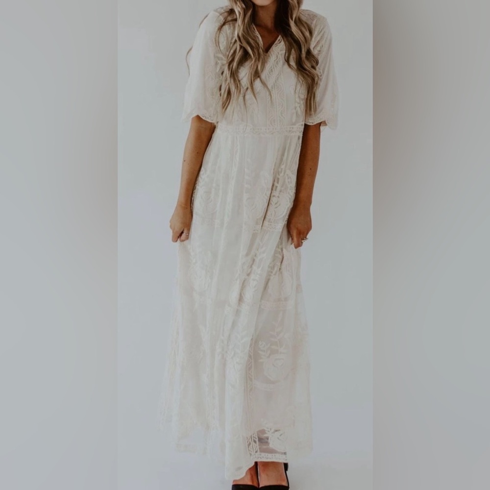 Fairsweety Lace Maxi Wedding Dress - Size Large